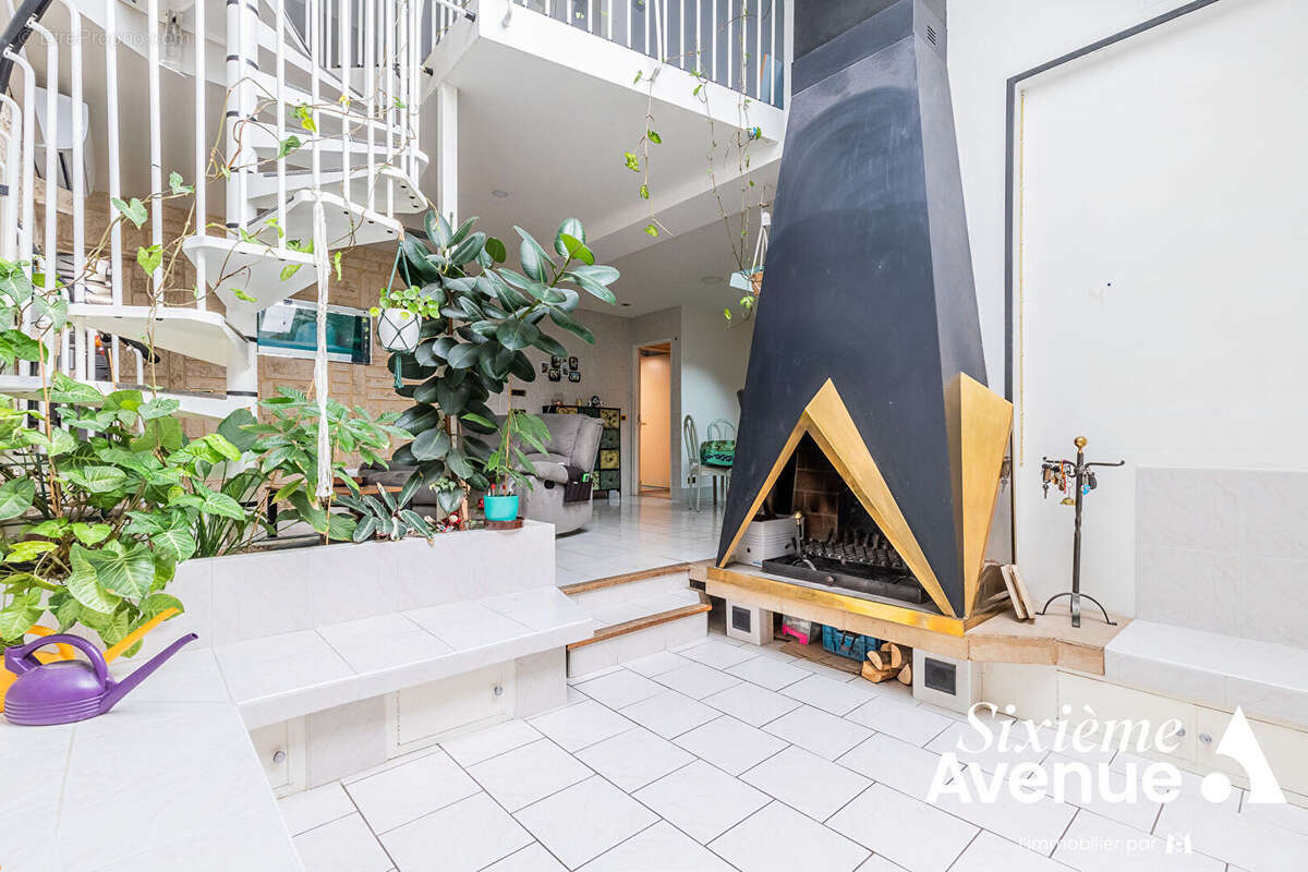 Maison à JUVISY-SUR-ORGE