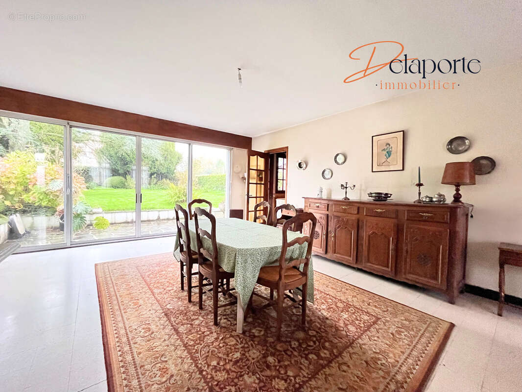 Maison 194 m² à Bernaville  - photo 3