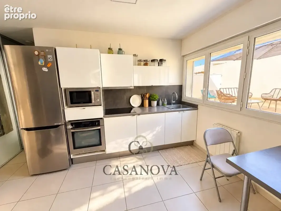 Appartement 2 pièces rénové 41 m² avec terrasse de 66 m²/ Centre Ville Montpellier - photo 3