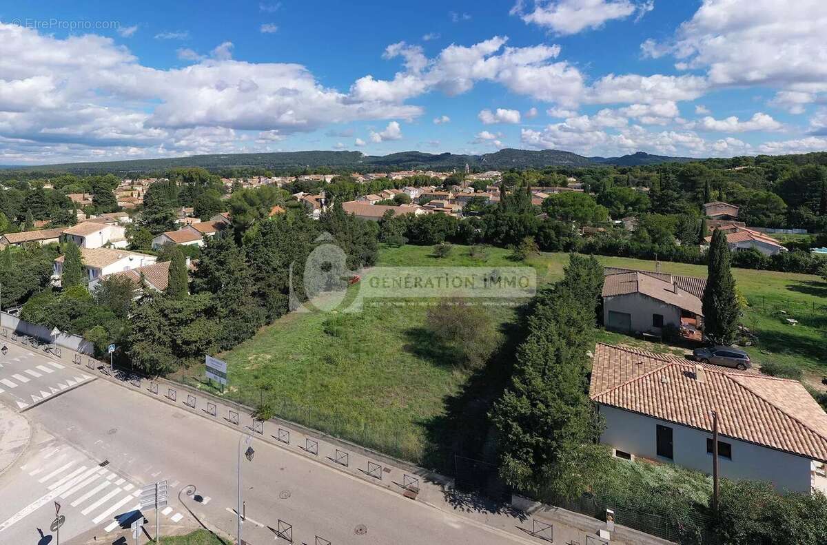 Terrain constructible sur Fontvieille - photo 5