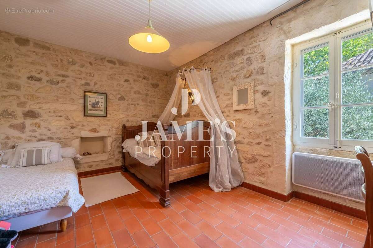 Maison à Paradou  - photo 6