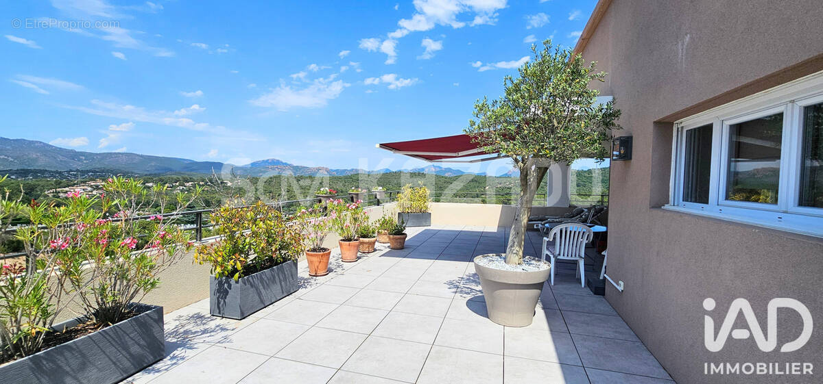 Photo 1 - Appartement à SAINT-RAPHAEL