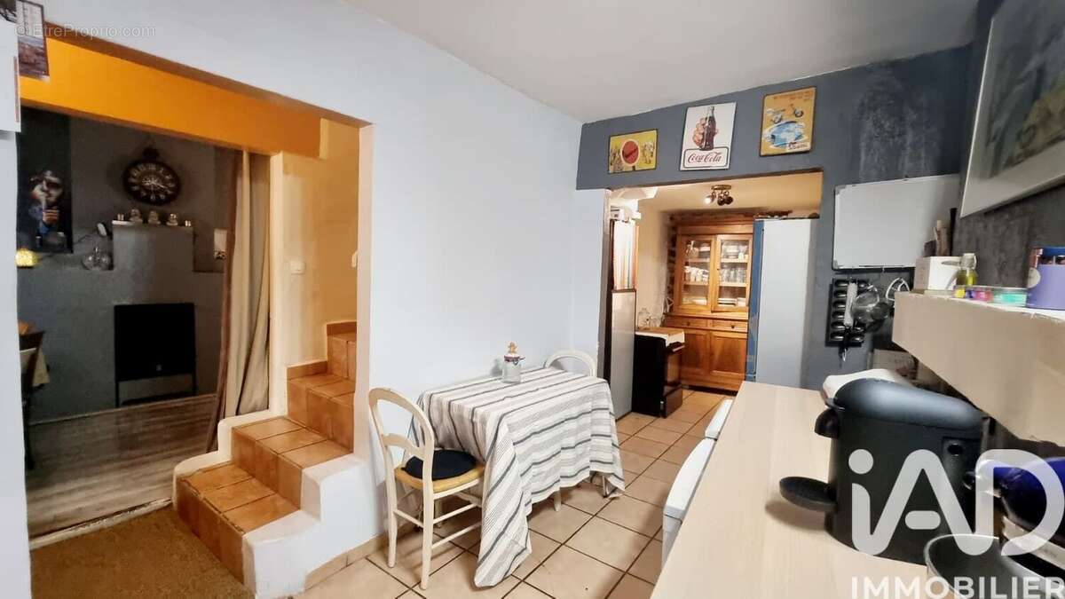Maison 126 m² à Saint-Maximin-La-Sainte-Baume  - photo 4