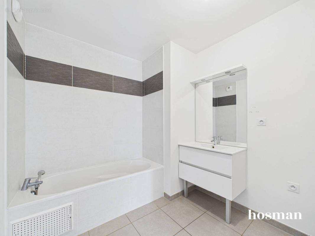 Appartement récent de 3 pièces lumineux avec terrasse et parking - Secteur Hauts-Pavés à Nantes - photo 15