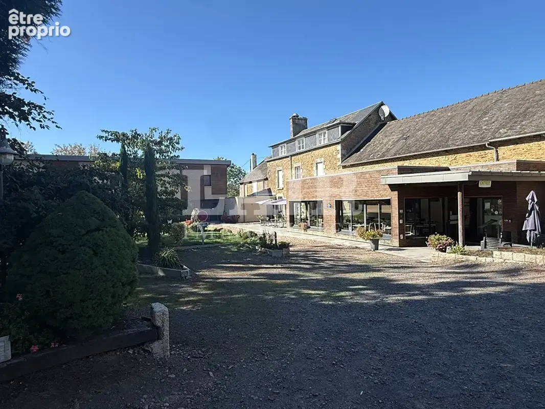 Photo Commerce à Alencon au prix de 1 728 000€