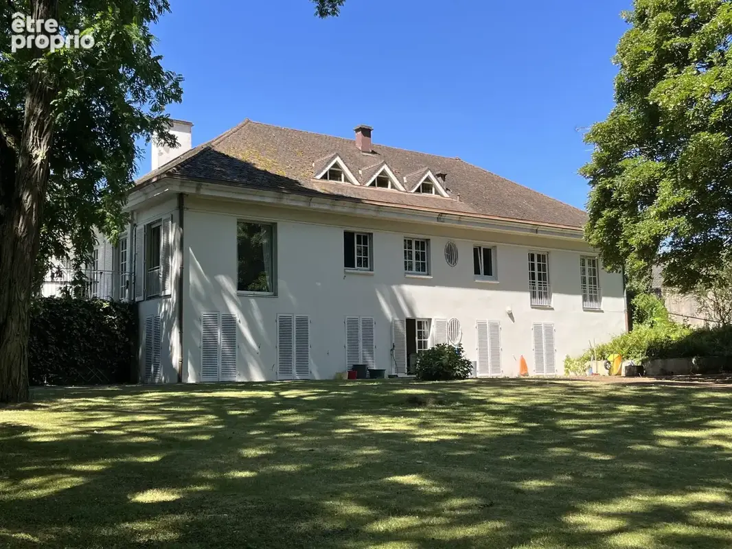 Propriété 10 pièces édifiée dans un parc de 8764 m2 - photo 4