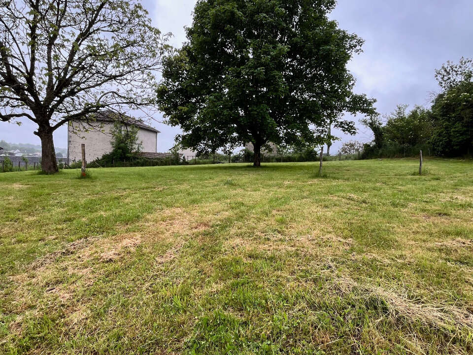 Terrain à JUSSAC