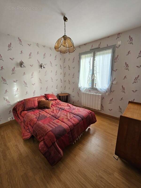 Maison à COSNE-COURS-SUR-LOIRE