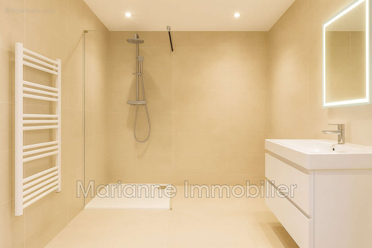 Appartement à CASTELNAU-LE-LEZ