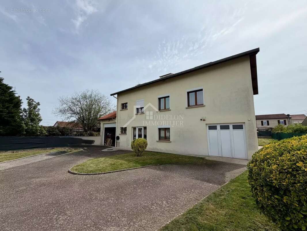 Maison à MARS-LA-TOUR