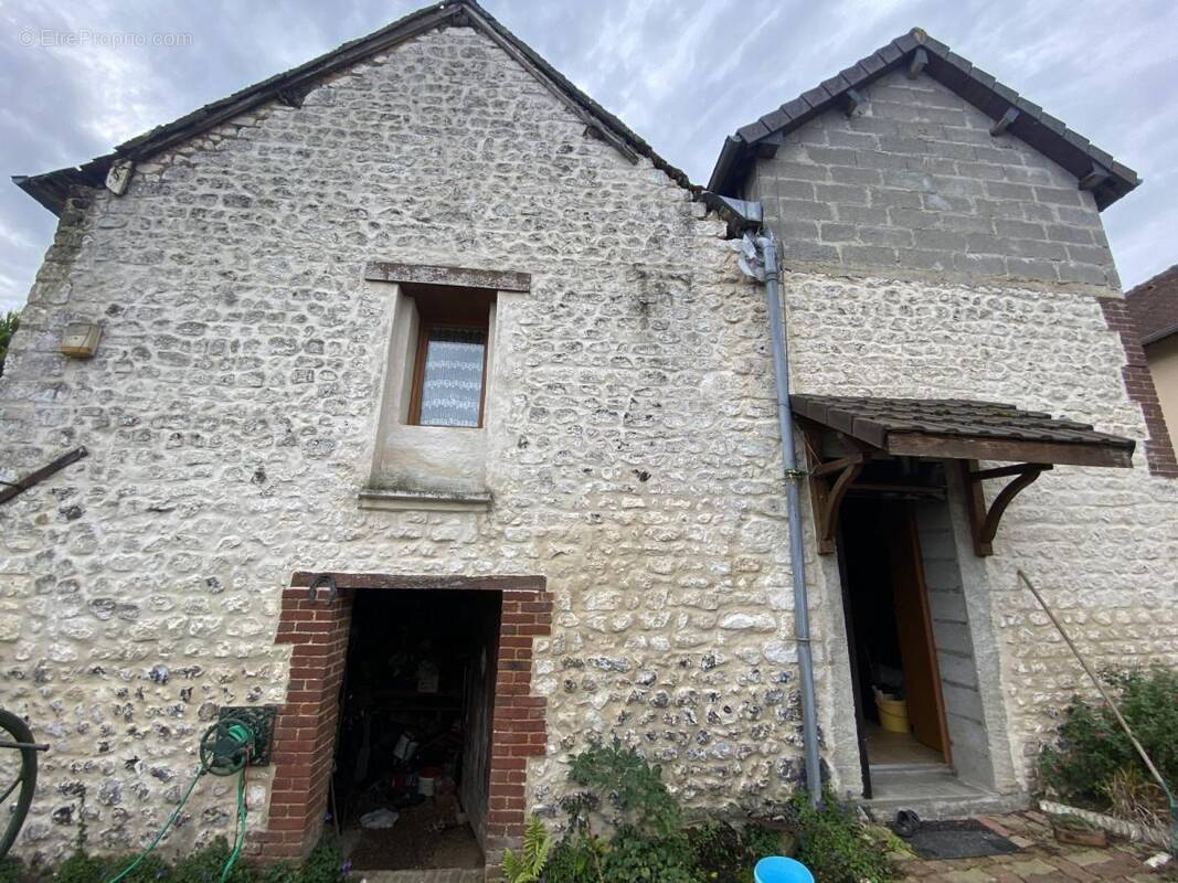 Maison à HEUDREVILLE-SUR-EURE