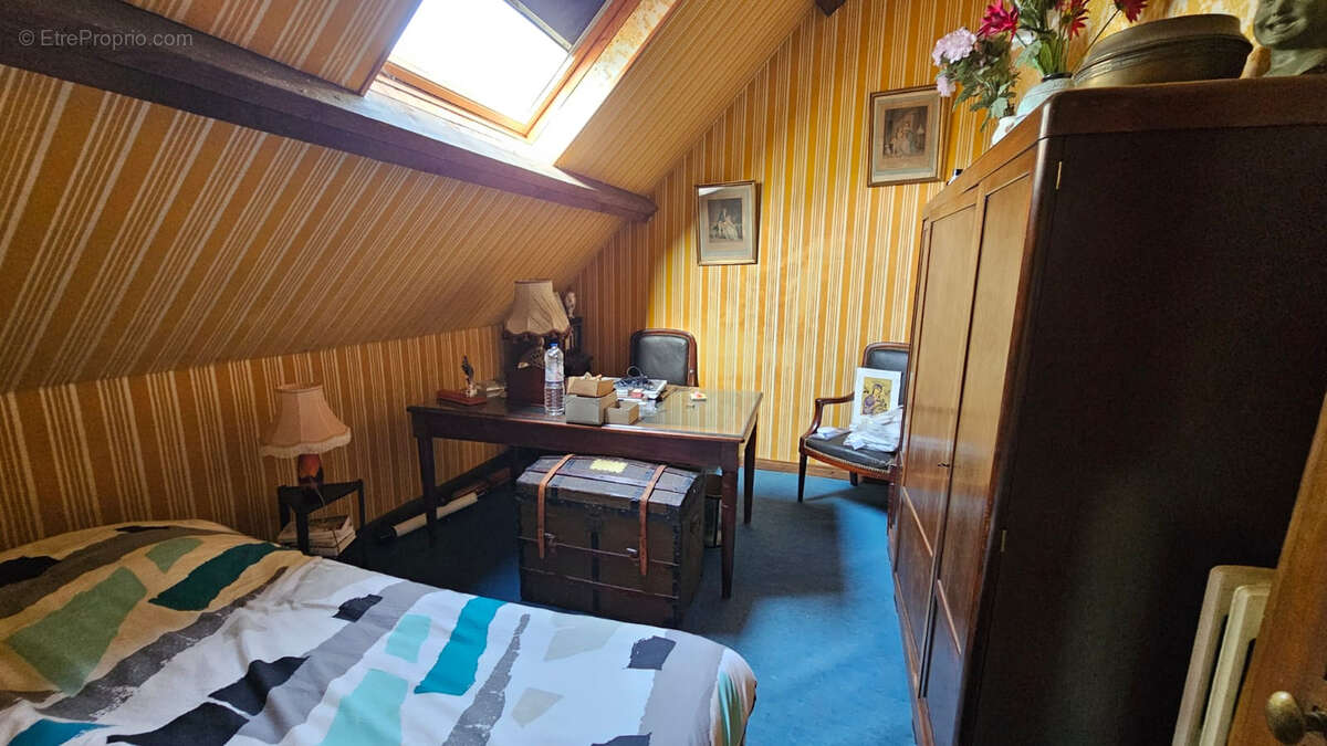 Maison à FRIERES-FAILLOUEL