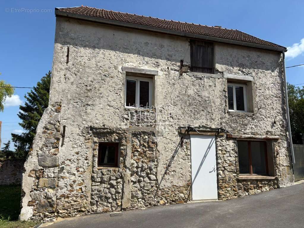 Maison à LA FERTE-GAUCHER