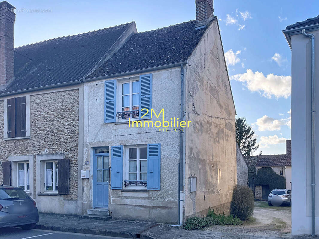 Maison à SAINT-MERY