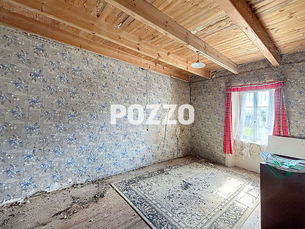 Maison à SAINT-JEAN-DES-CHAMPS