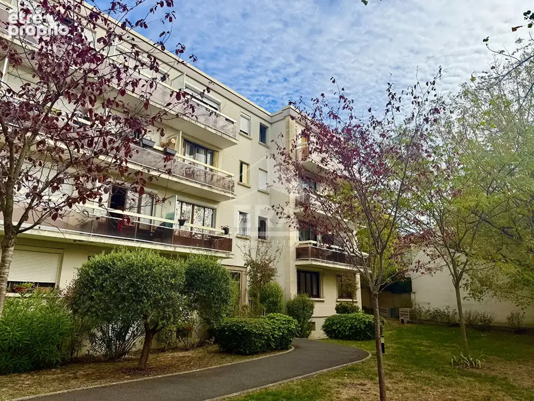 Appartement à FONTENAY-SOUS-BOIS
