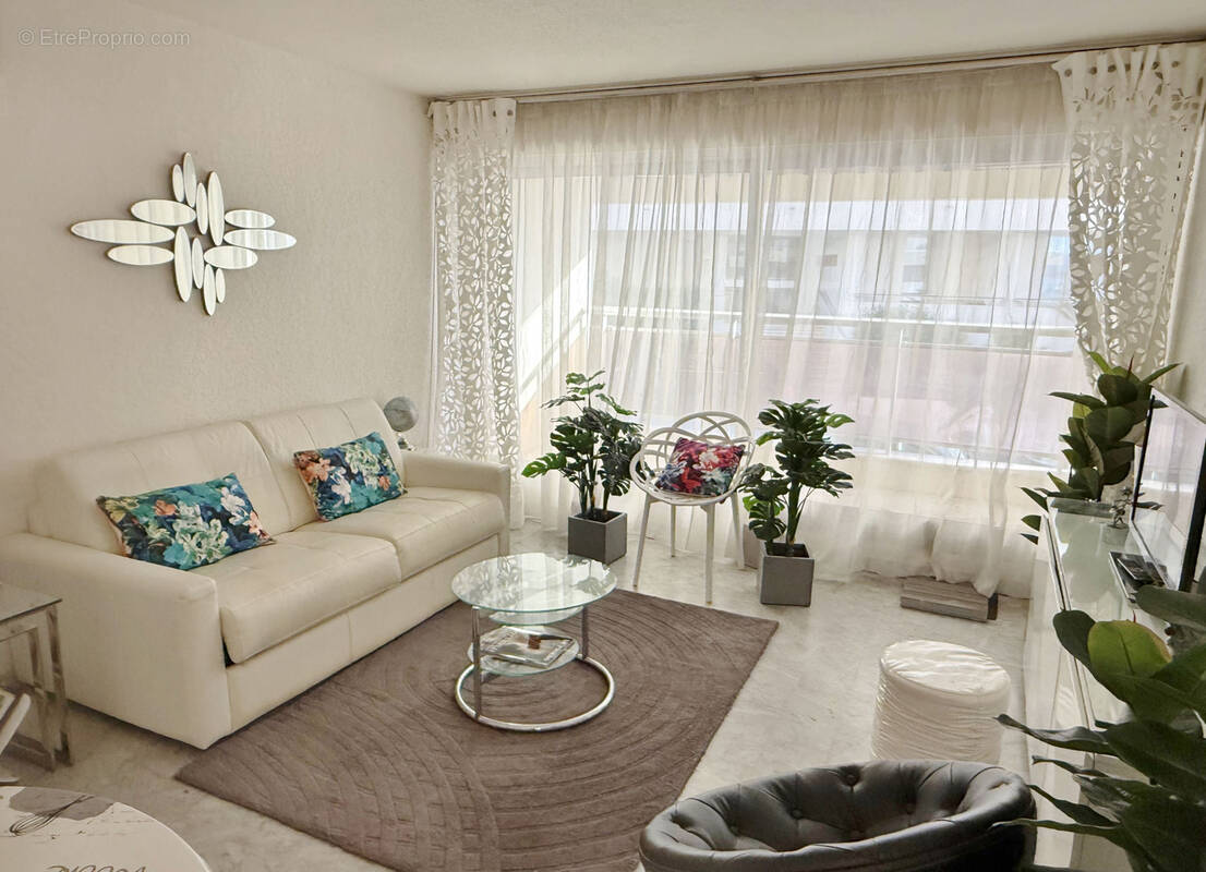 Appartement à SAINT-RAPHAEL