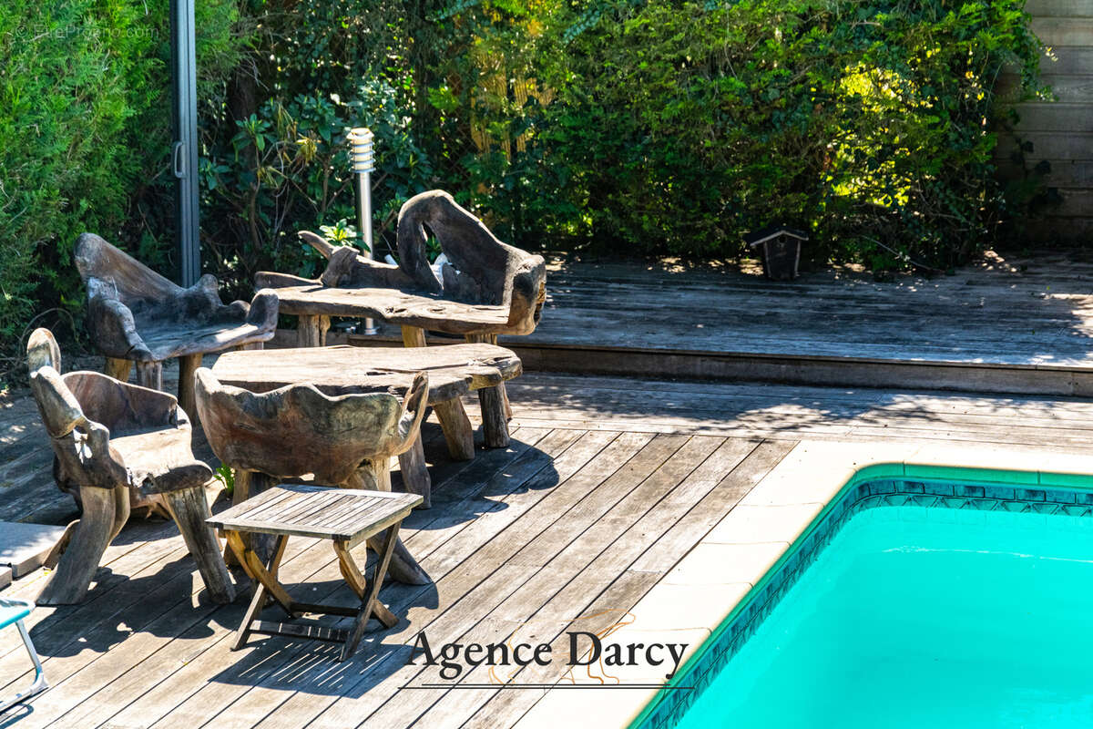 Maison à SAINT-JULIEN