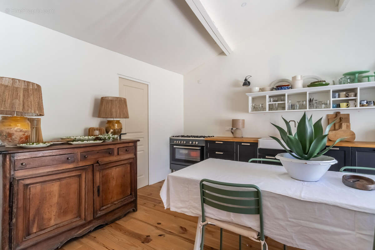 Maison de village avec jardin, garage et piscine - photo 15