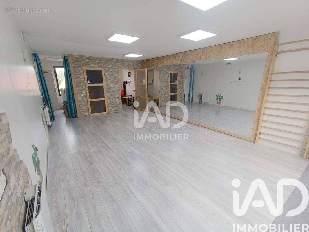 Photo 3 - Commerce à LAGNY-SUR-MARNE