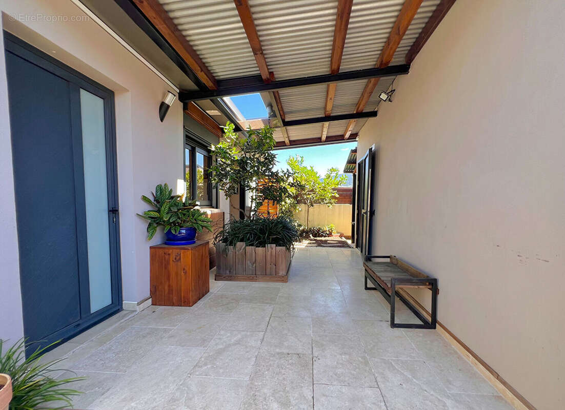 Maison à SAINT-PIERRE