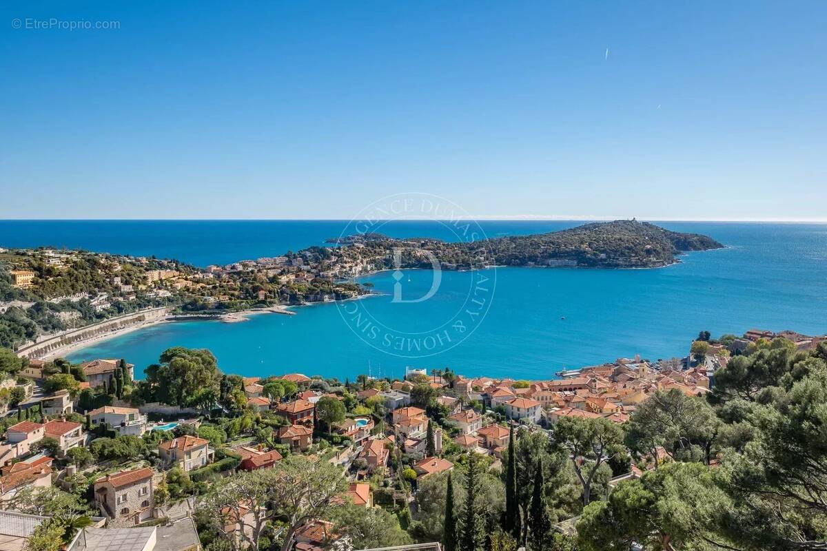 Appartement à VILLEFRANCHE-SUR-MER