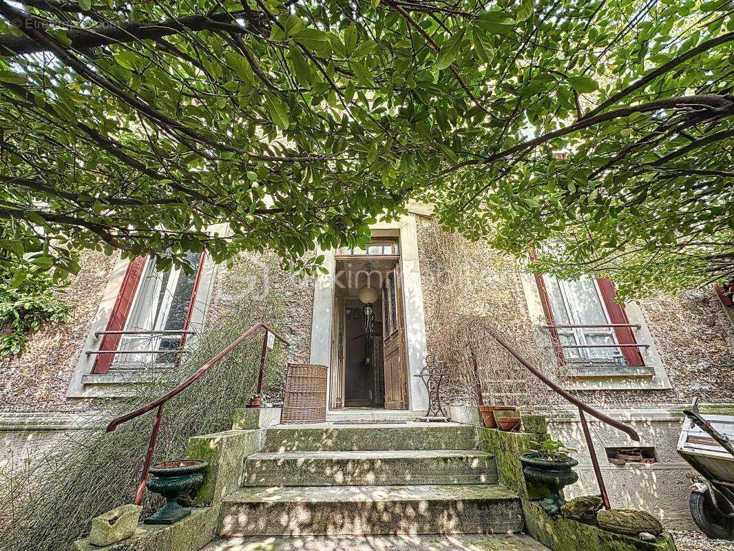 Maison à CORBEIL-ESSONNES