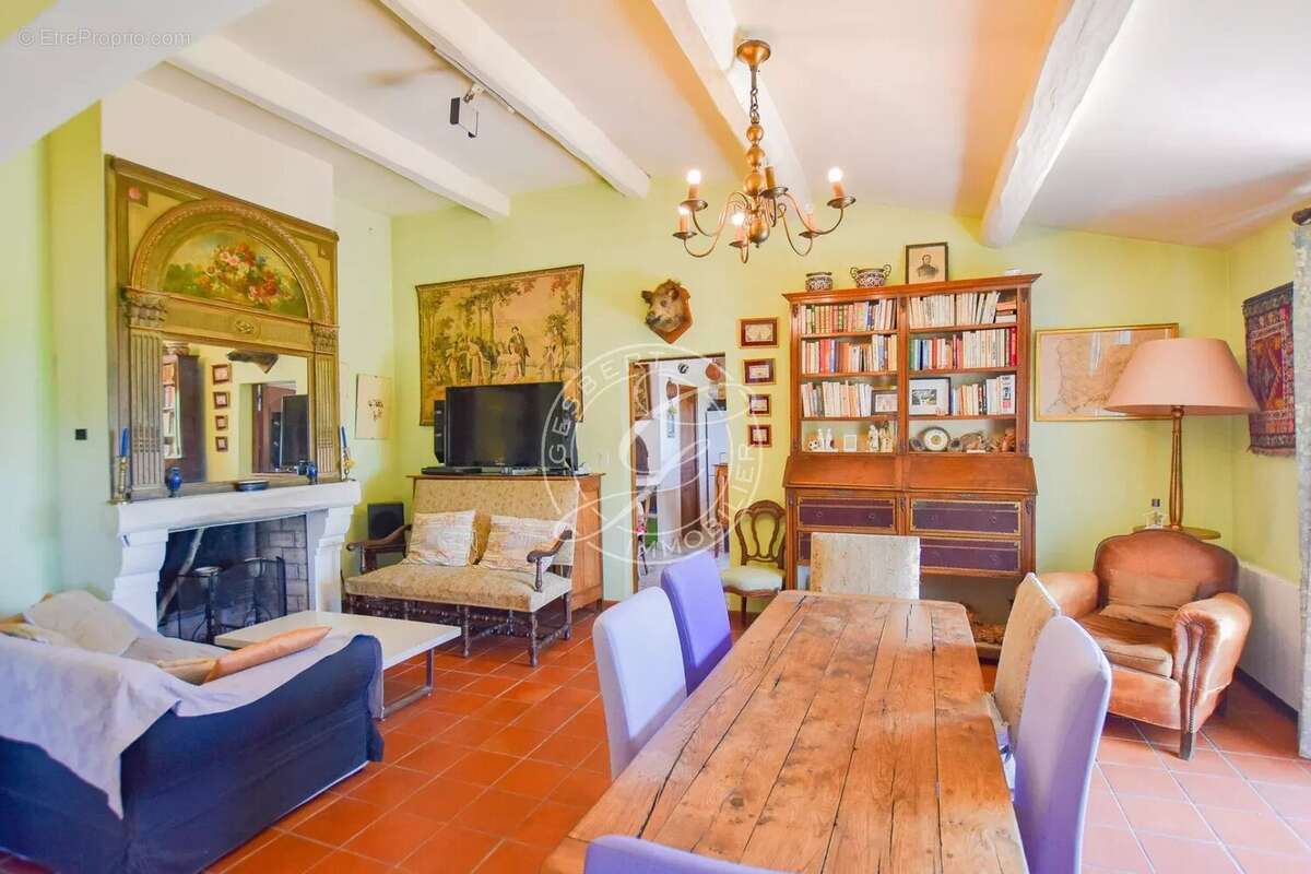 Maison à TOURTOUR