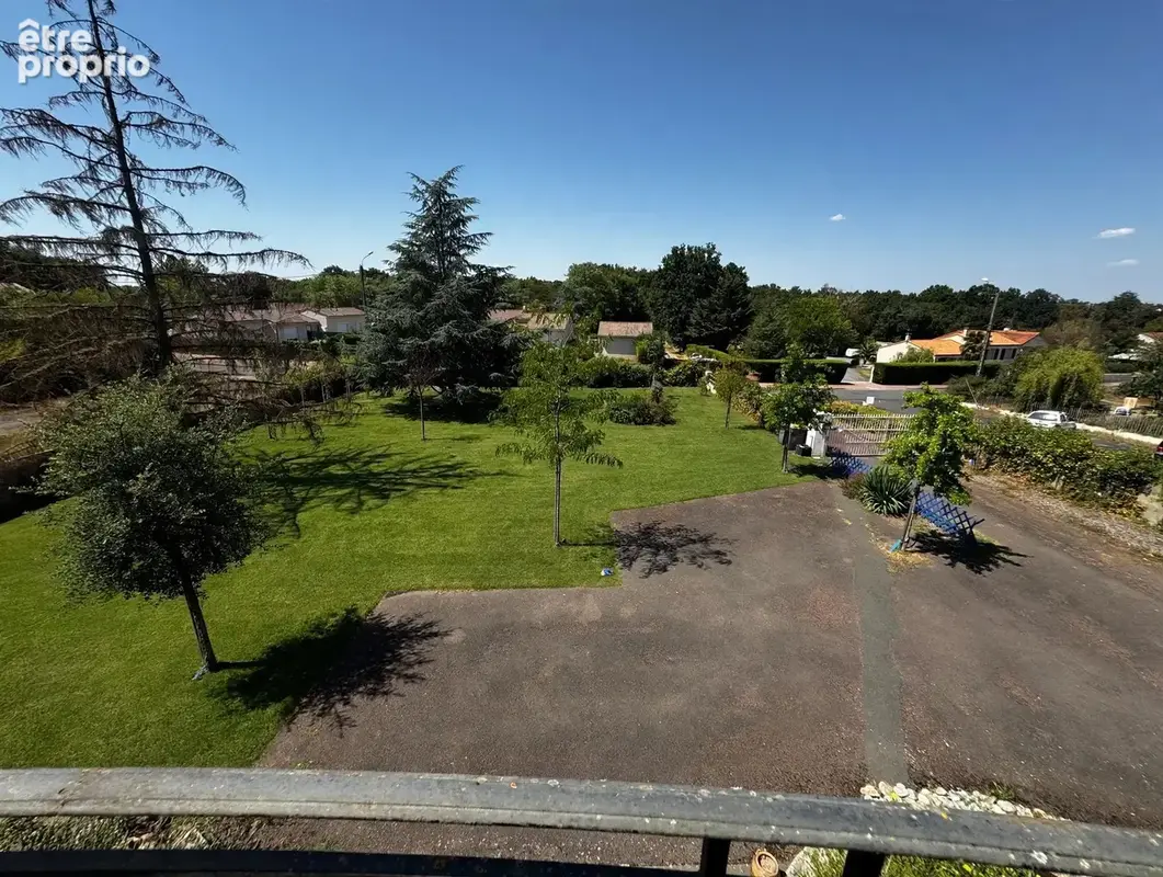 Maison 11 pièces 248 m² à vendre à Saint-Varent (79330) - photo 5
