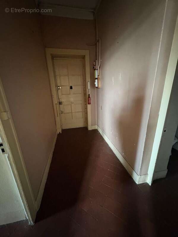 Photo 8 - Appartement à CALUIRE-ET-CUIRE