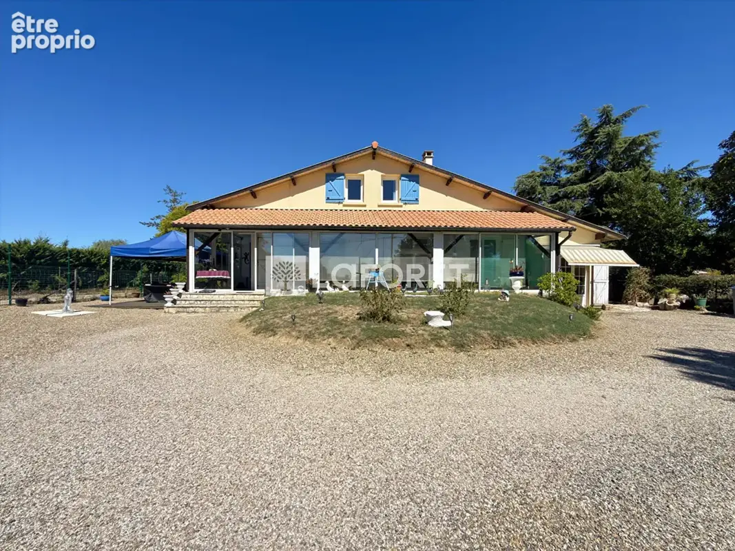 Maison à MONTBETON