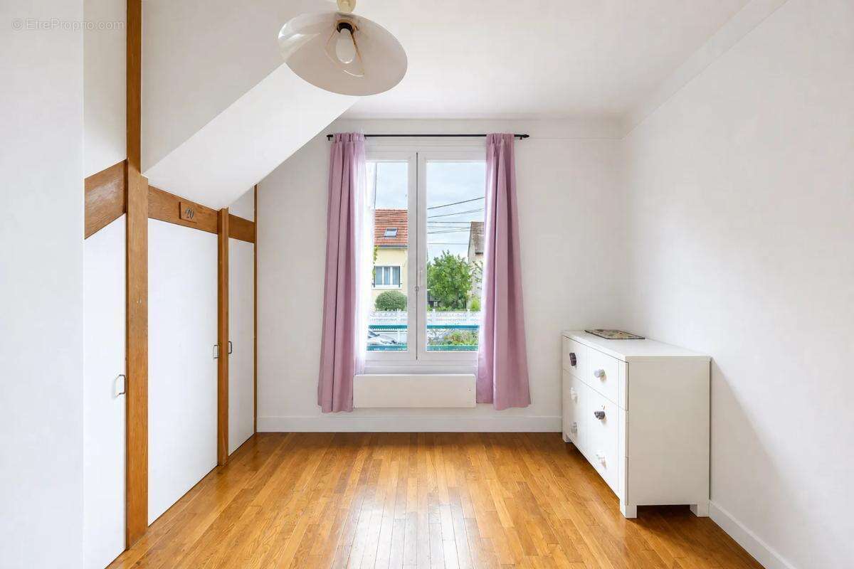 Maison à CHELLES
