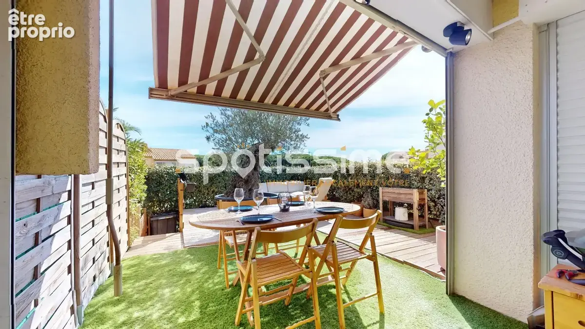 Cap d'Agde, Mont Saint Martin  T2 rénové avec superbe terrasse, piscine et parking - photo 14