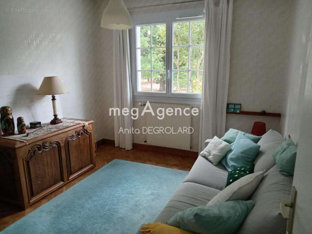 Maison à LES CLOUZEAUX