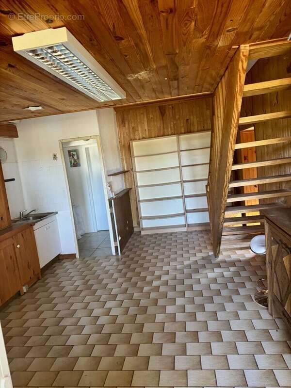 Maison 137 m² à Saint-Amans  - photo 6