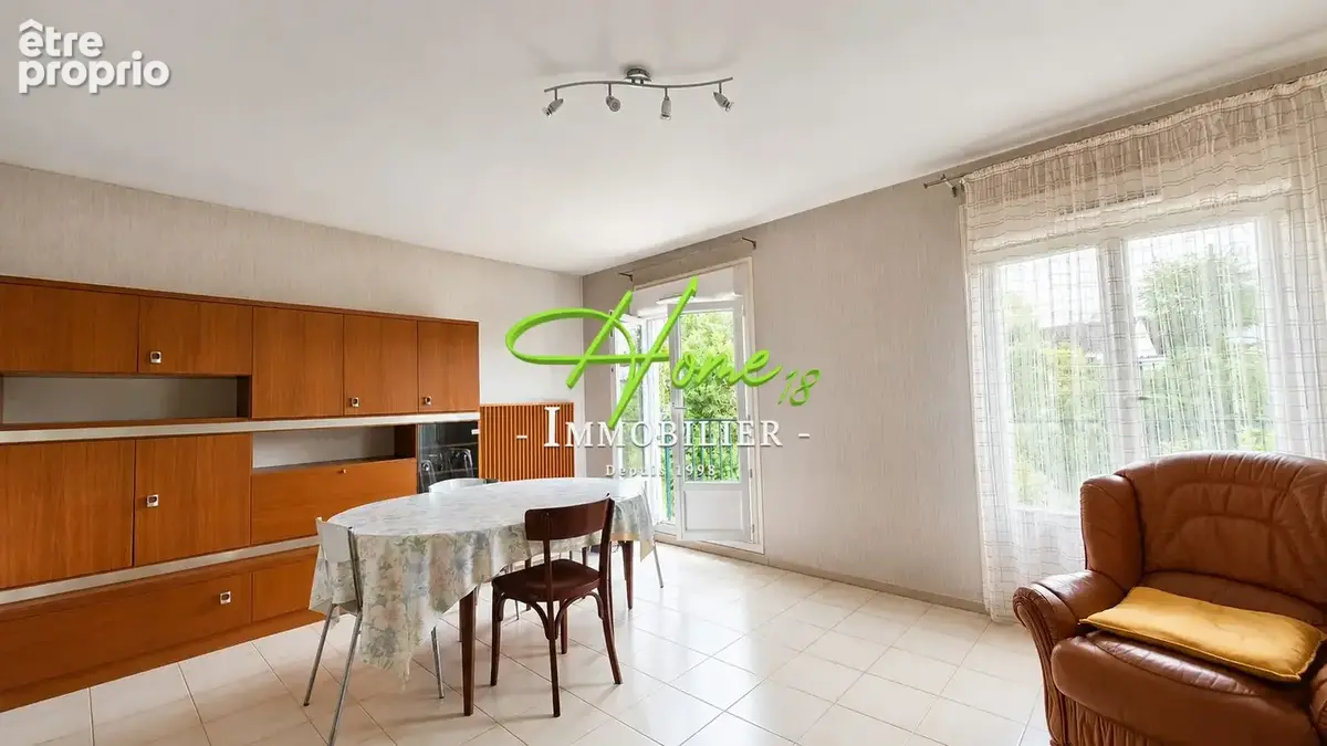 Maison 5 pièces 97 m² à vendre à Saint-Germain-Du-Puy (18390) - photo 2