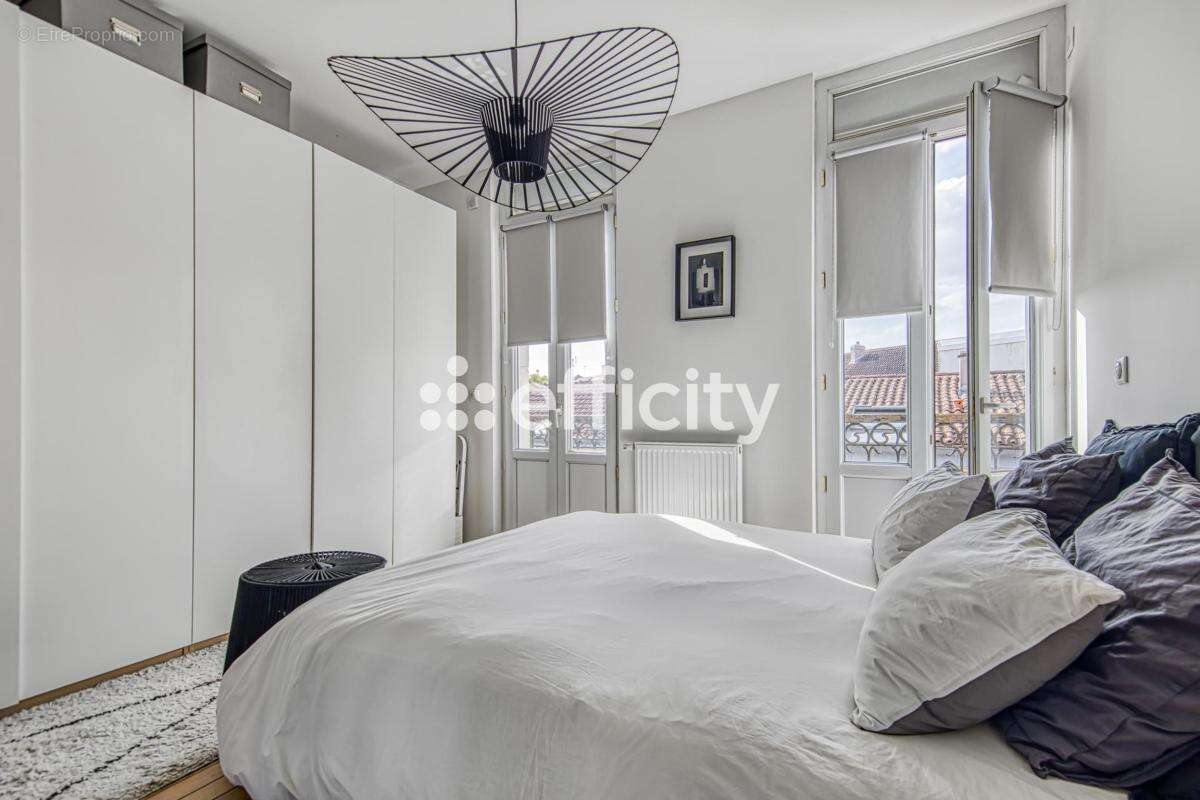 Maison 104 m² à Talence  - photo 7