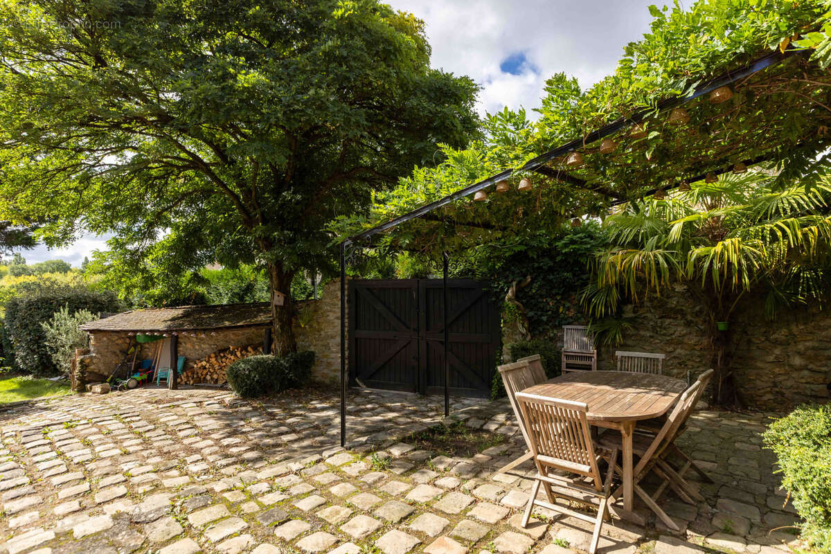 Maison à SAINT-CYR-L'ECOLE