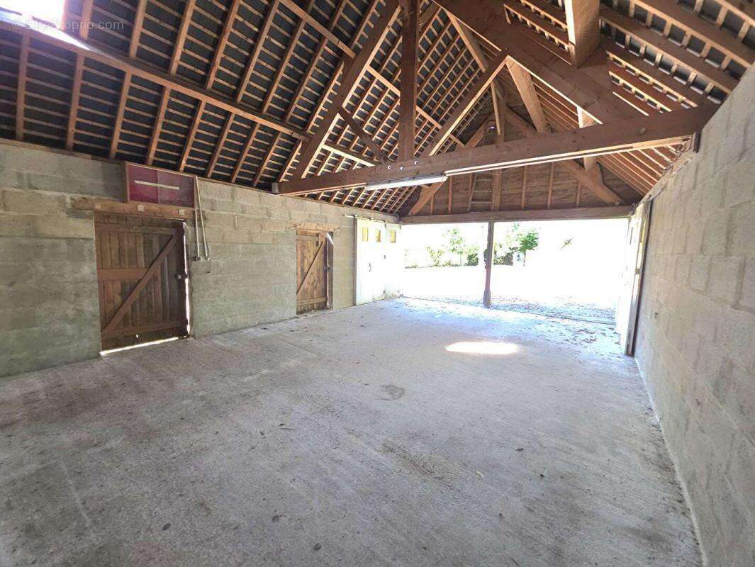 Maison à LA FERRIERE-AU-DOYEN