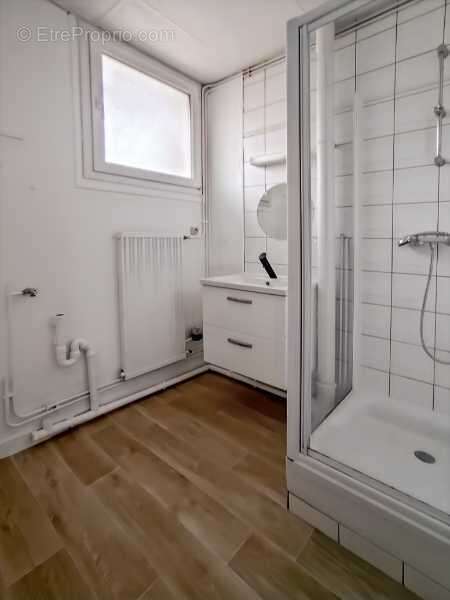 Appartement à GRAND-CHARMONT
