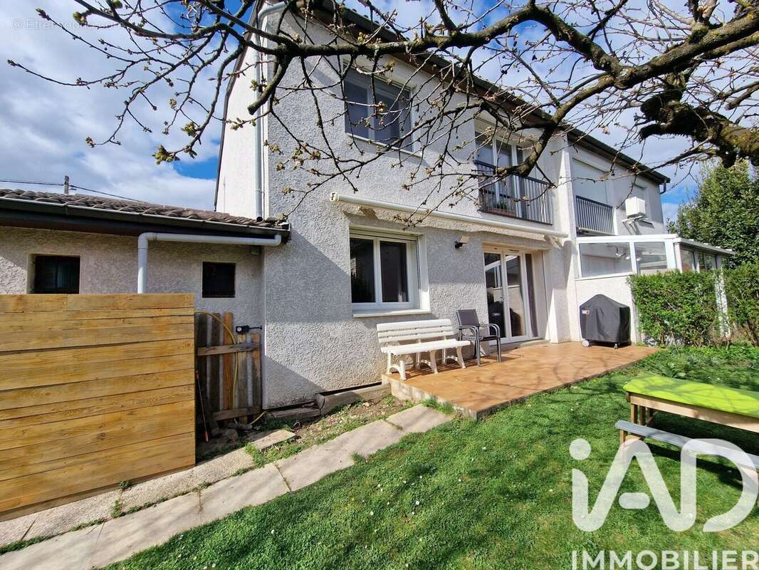Photo 2 - Maison à EYBENS