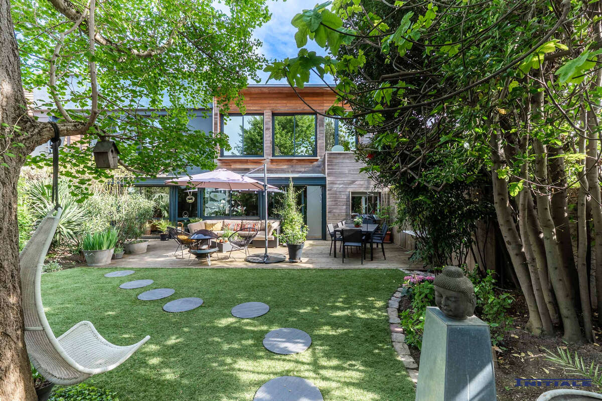 Maison à ISSY-LES-MOULINEAUX