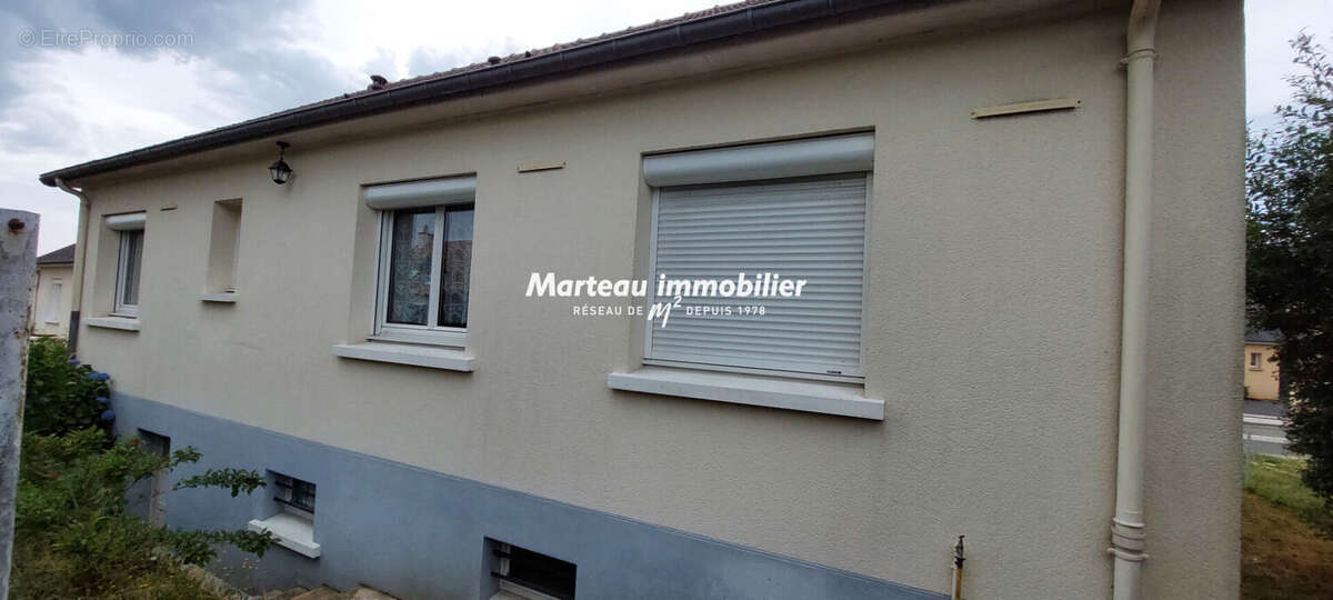 Maison à YVRE-L&#039;EVEQUE