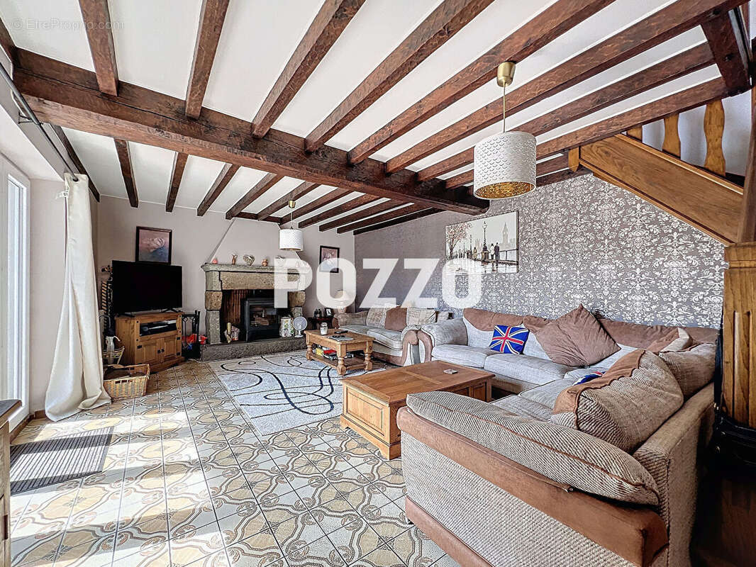 A Vendre - LAPENTY - Maison 10 pièce(s) 196 m² - VASTE TERRAIN - photo 3