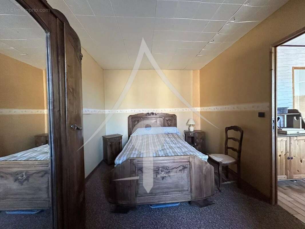 Maison à LAVERNOSE-LACASSE