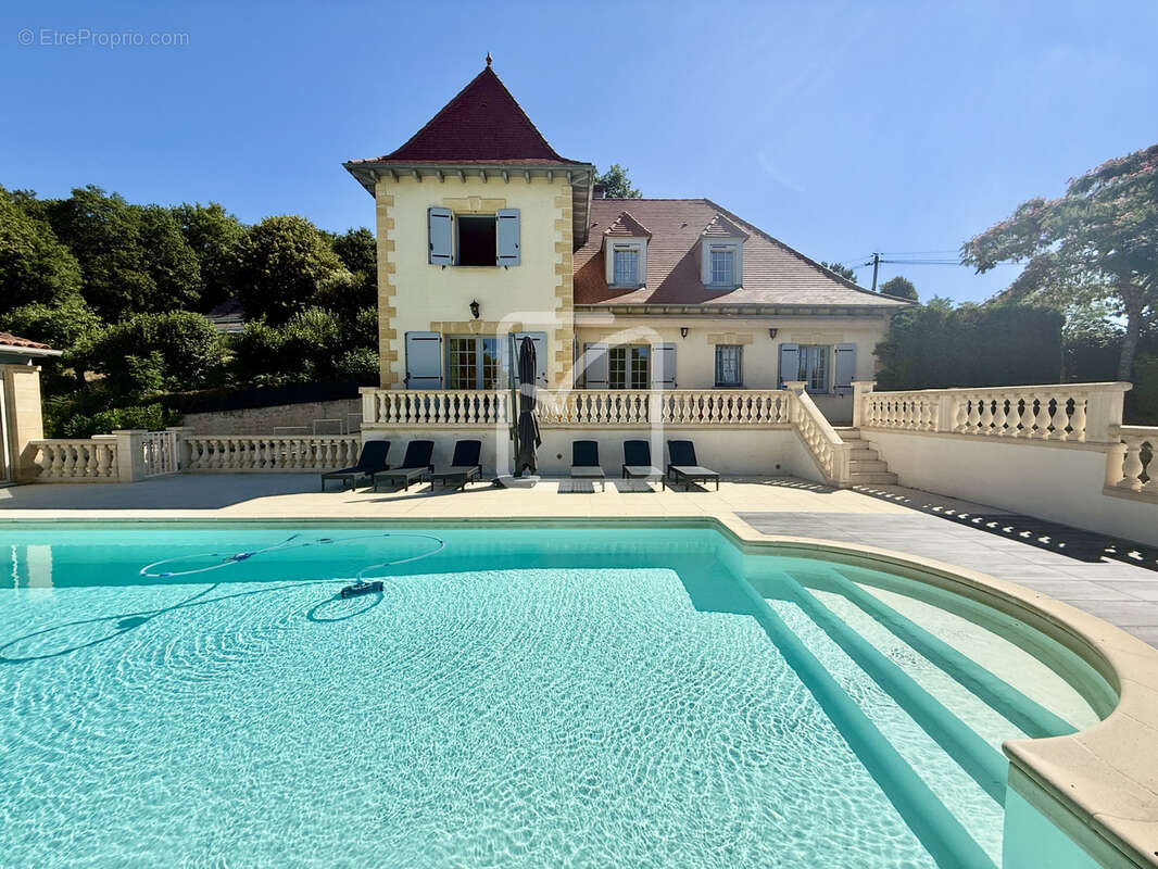 Maison à SARLAT-LA-CANEDA