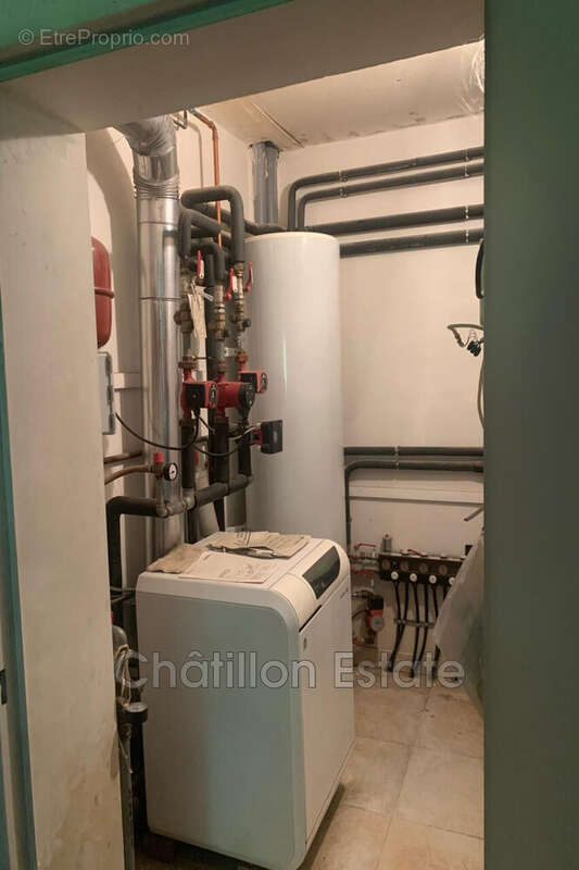 Maison à ESCRAGNOLLES