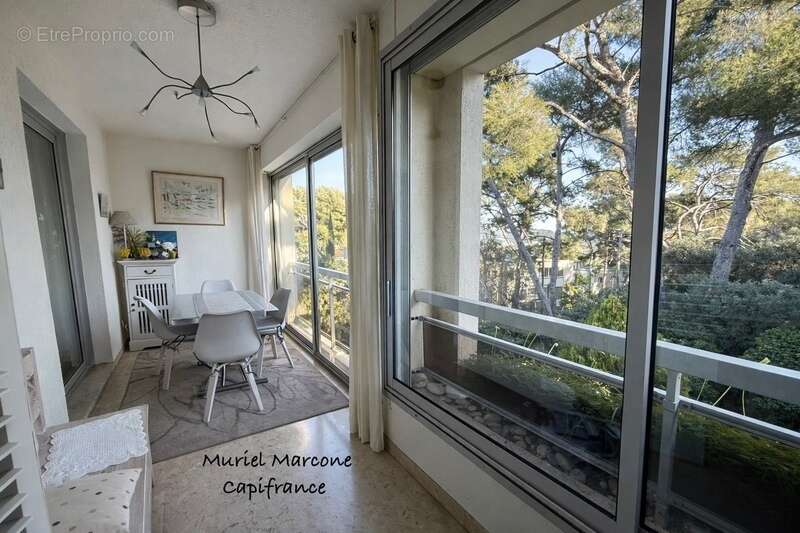 Appartement à SANARY-SUR-MER