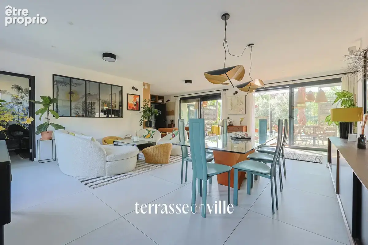 La Ciotat   Quartier résidentiel - Villa d’architecte de 200 m2   Piscine - 1 458 000€ - photo 8