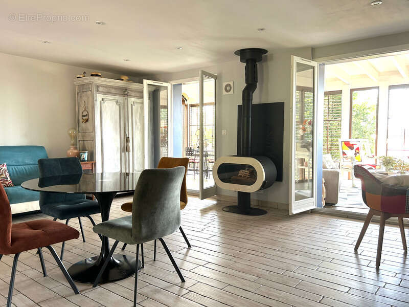 Maison à SAINT-PAUL-DE-VARAX